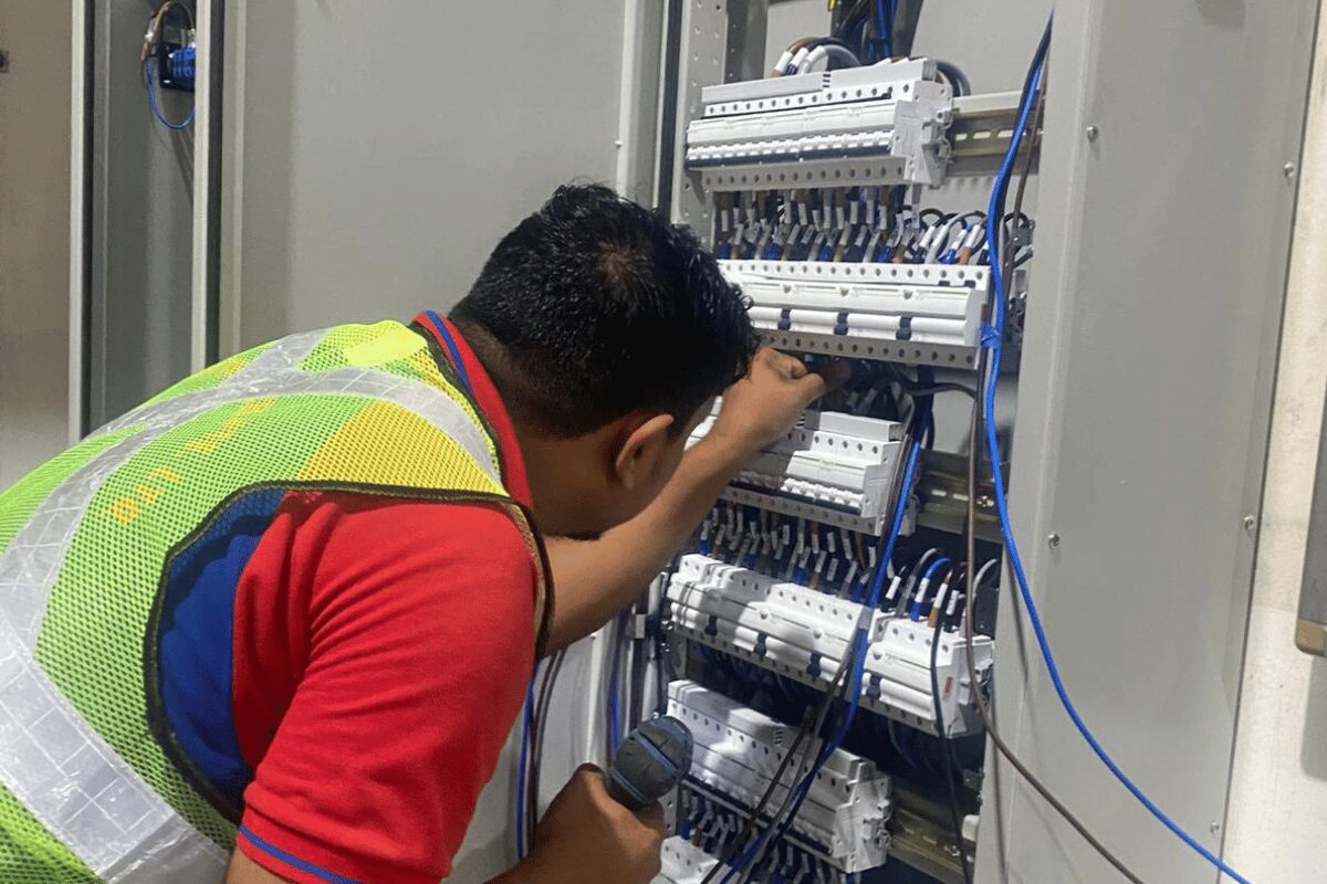 Distribution board wiring and termination