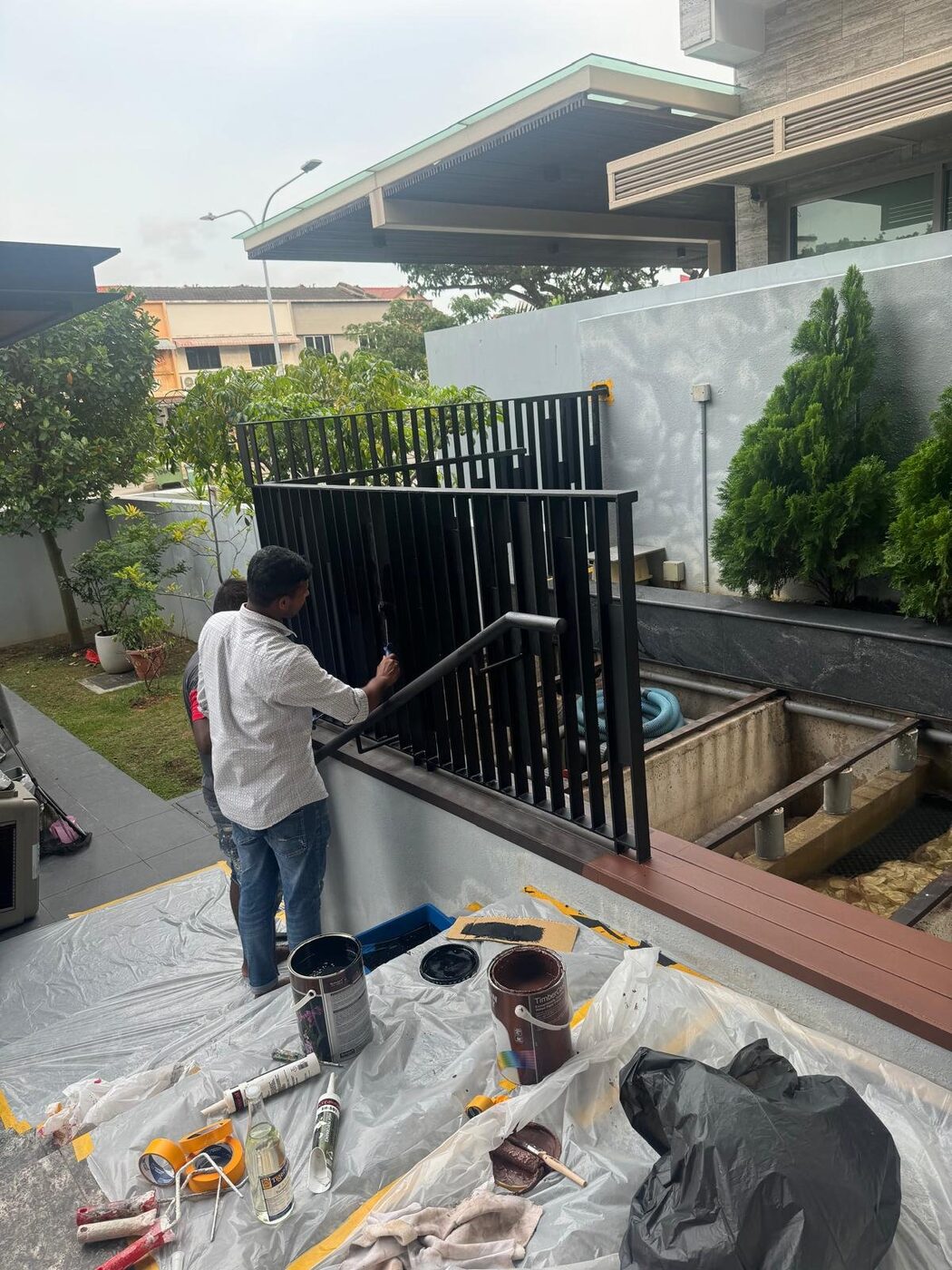 Exterior metalwork painting